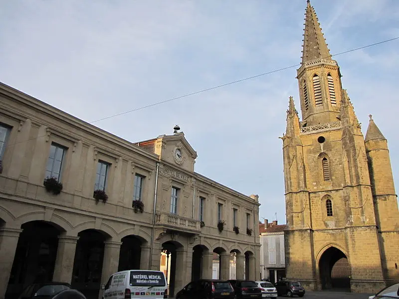 Picture of Halle-mairie - Paternel 1 - © Creative Commons (https://creativecommons.org/licenses/by-sa/4.0/deed.fr)