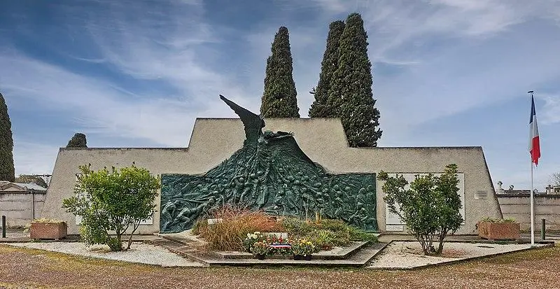 Foto von Denkmal zum Tod des Krieges von Philippeville von 1914-1918 (derzeit Skikda in Algerien) - Didier Descouens - © Creative Commons (https://creativecommons.org/licenses/by-sa/4.0/deed.fr)