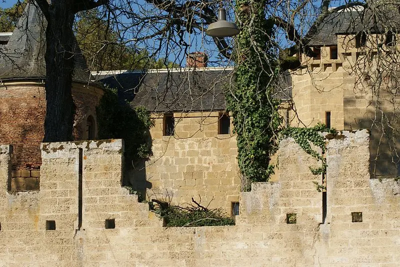 Foto de Castillo - Liak - © Creative Commons (https://creativecommons.org/licenses/by-sa/4.0/deed.fr)