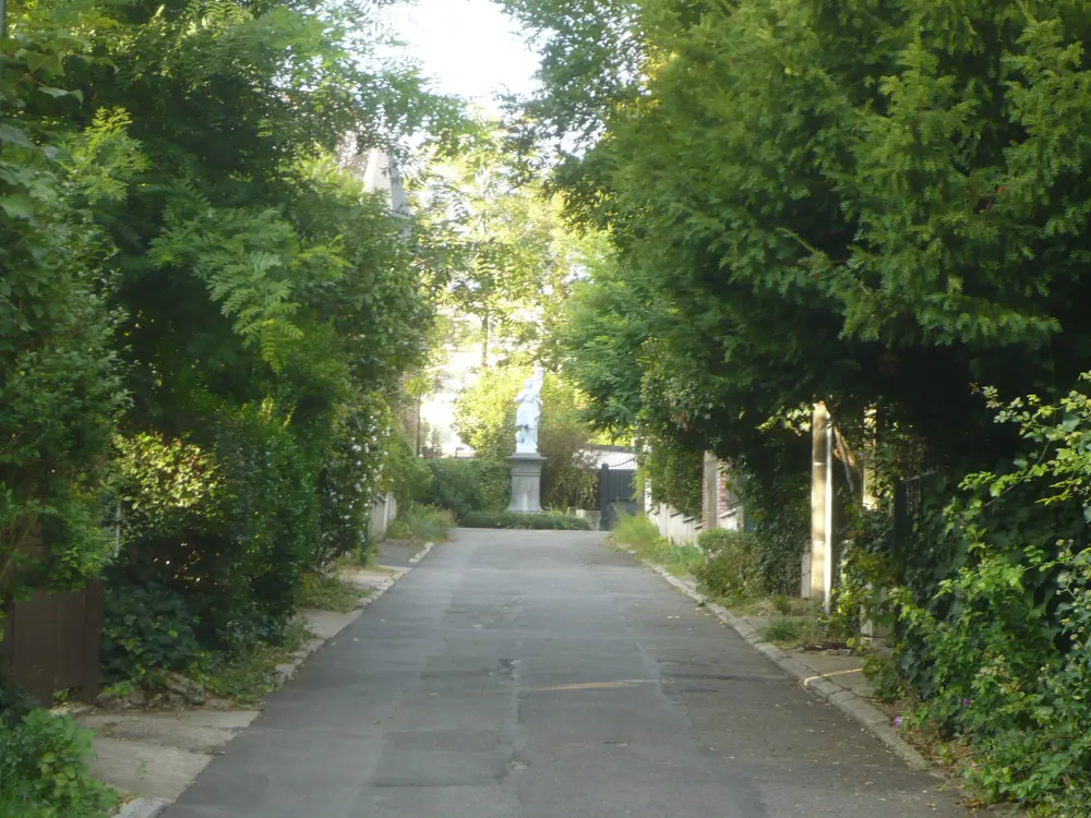 Foto de Casa llamada Villa Jeanne - Sous licence Creative Commons (https://creativecommons.org/licenses/by-sa/4.0/deed.fr) - Par YANN92340 - © Creative Commons (https://creativecommons.org/licenses/by-sa/4.0/deed.fr)