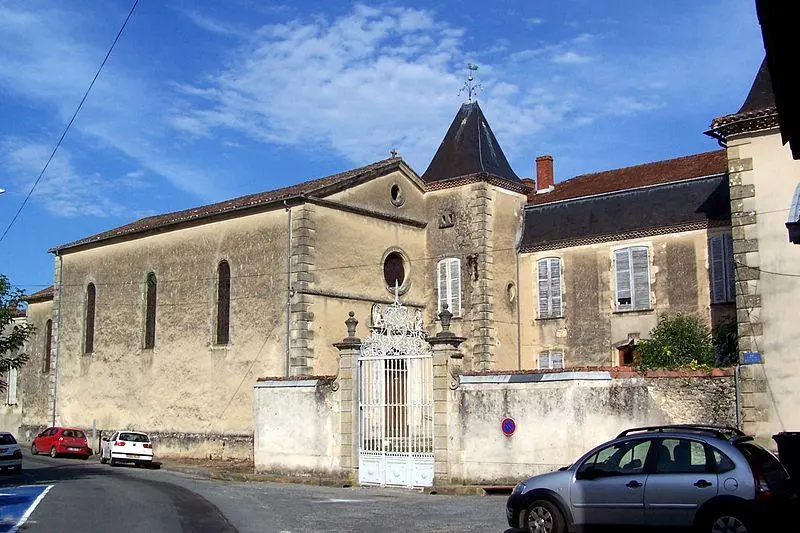 Photo de Ancien hospice - Henry Salomé - © Creative Commons (https://creativecommons.org/licenses/by-sa/4.0/deed.fr)