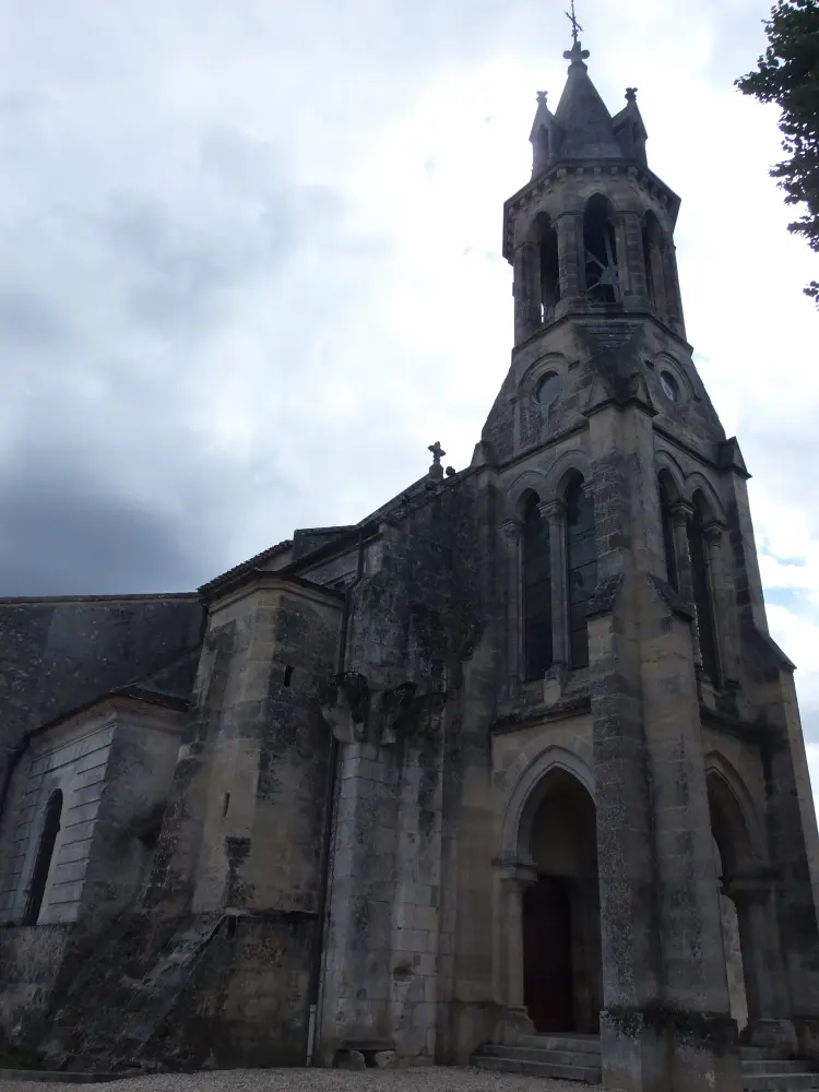Foto de Iglesia de Saint-Romain - Sous licence Creative Commons (https://creativecommons.org/licenses/by-sa/4.0/deed.fr) - Par Franck-fnba - © Creative Commons (https://creativecommons.org/licenses/by-sa/4.0/deed.fr)