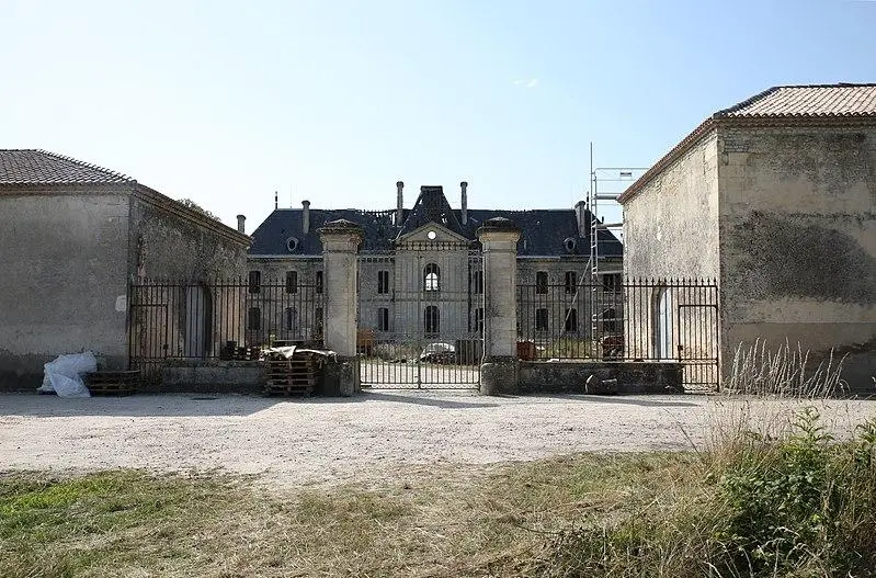 Foto de Castillo de Beyzac - PA - © Creative Commons (https://creativecommons.org/licenses/by-sa/4.0/deed.fr)