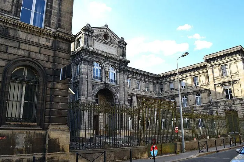 Foto de Ex institución nacional de sordo y tonto - JuliaCasado - © Creative Commons (https://creativecommons.org/licenses/by-sa/4.0/deed.fr)