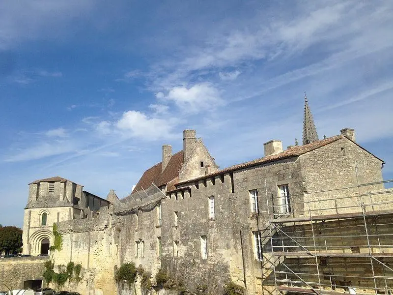 Foto von Malet Logis - Fran Roy - © Creative Commons (https://creativecommons.org/licenses/by-sa/4.0/deed.fr)
