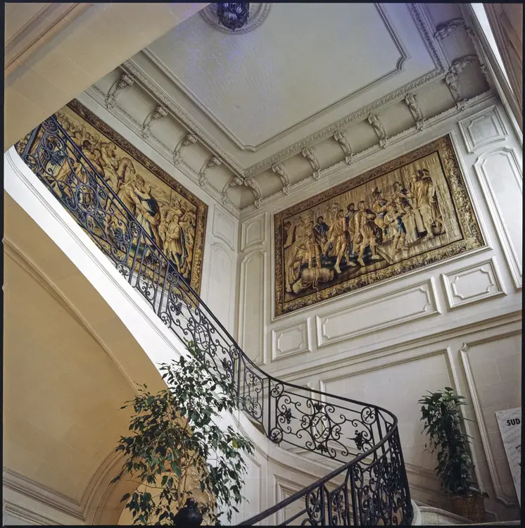Foto de Lecomte de Latresne Hotel - POP Plateforme Ouverte du Patrimoine / Base Mérimée - © Donation VMF, Ministère de la Culture (France), Médiathèque du patrimoine et de la photographie, diffusion GrandPalaisRmn Photo