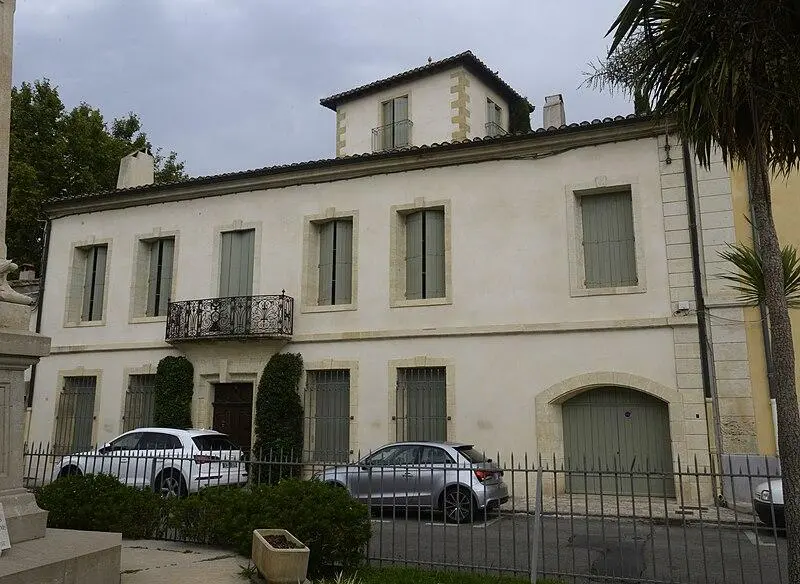 Foto di Ex hotel in Mourgue (Intendant's House) - John030Walsh - © Creative Commons (https://creativecommons.org/licenses/by-sa/4.0/deed.fr)