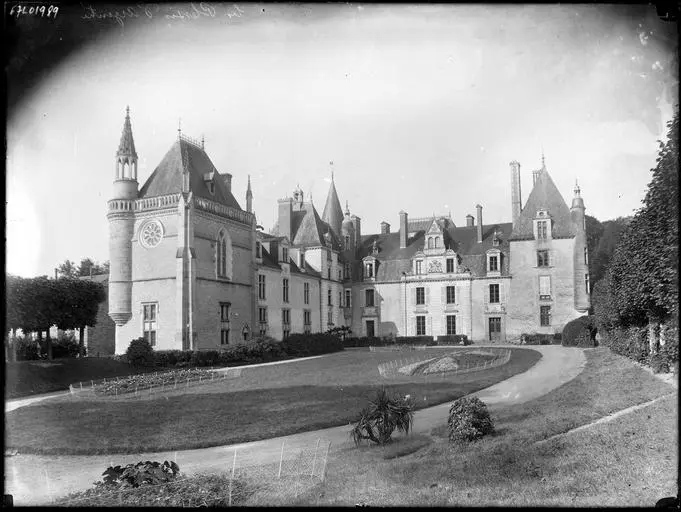 Foto von Plessis Castle - POP Plateforme Ouverte du Patrimoine / Base Mérimée - © Ministère de la Culture (France), Médiathèque du patrimoine et de la photographie, diffusion GrandPalaisRmn Photo