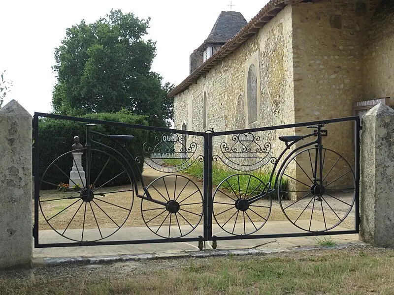 Foto de Iglesia Geou conocida como Notre-Dame des Cyclistes - Rz98 - © Creative Commons (https://creativecommons.org/licenses/by-sa/4.0/deed.fr)
