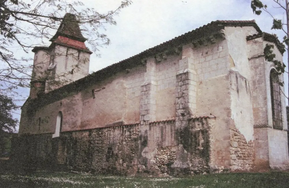 Foto de Iglesia de Saint-Pierre - POP Plateforme Ouverte du Patrimoine / Base Mérimée - © Ministère de la Culture (France), Médiathèque du patrimoine et de la photographie, tous droits réservés