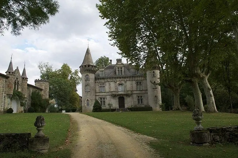 Foto von Domaine de Fondat - Ad Vitam - © Creative Commons (https://creativecommons.org/licenses/by-sa/4.0/deed.fr)
