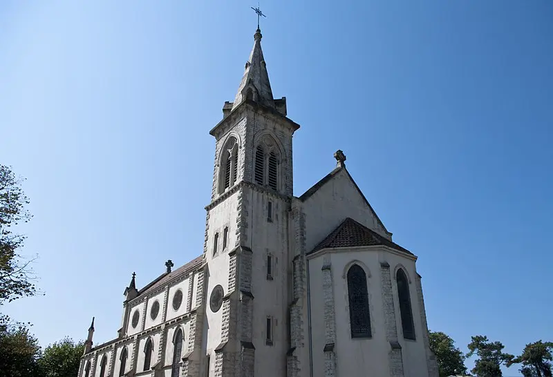Foto von Notre-Dame des Forges Church - Ad Vitam - © Creative Commons (https://creativecommons.org/licenses/by-sa/4.0/deed.fr)