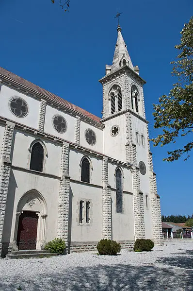 Foto von Notre-Dame des Forges Church - Ad Vitam - © Creative Commons (https://creativecommons.org/licenses/by-sa/4.0/deed.fr)