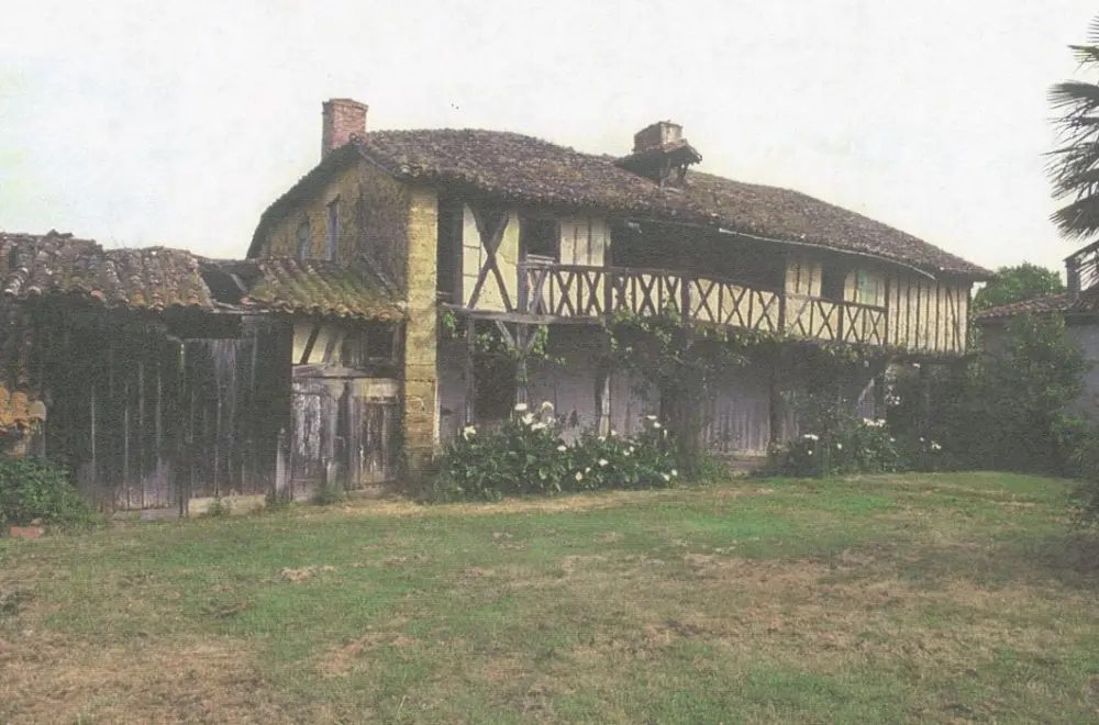 Foto de Casa la salle llamada casa del gobernador - POP Plateforme Ouverte du Patrimoine / Base Mérimée - © Ministère de la Culture (France), Médiathèque du patrimoine et de la photographie, tous droits réservés