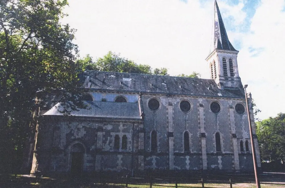 Picture of Saint-Louis Church - POP Plateforme Ouverte du Patrimoine / Base Mérimée - © Ministère de la Culture (France), Médiathèque du patrimoine et de la photographie, tous droits réservés