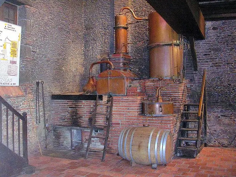 Foto von Alambic du Domaine d'Ggnoas - Jibi44 - © Creative Commons (https://creativecommons.org/licenses/by-sa/4.0/deed.fr)