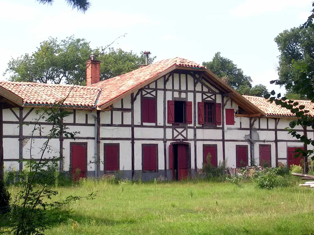Foto von Pouy Farm - Sous licence Creative Commons (https://creativecommons.org/licenses/by-sa/4.0/deed.fr) - Par Jibi44 - © Creative Commons (https://creativecommons.org/licenses/by-sa/4.0/deed.fr)