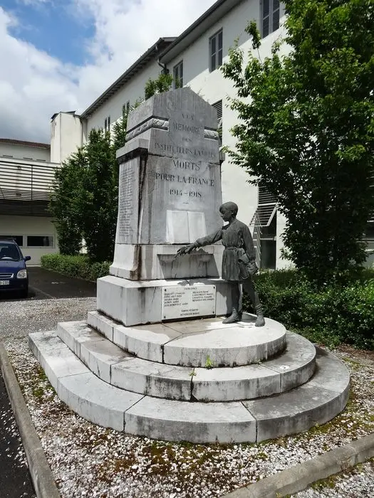 Picture of 14-18 war monument - POP Plateforme Ouverte du Patrimoine / Base Mérimée - © Ministère de la Culture (France), Direction Régionale des Affaires Culturelles de Nouvelle-Aquitaine – Tous droits réservés 
