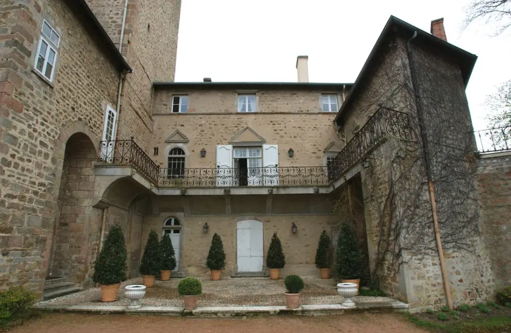 Foto de Castillo de Chatellus - POP Plateforme Ouverte du Patrimoine / Base Mérimée - © Ministère de la Culture (France), Direction Régionale des Affaires Culturelles d'Auvergne-Rhône-Alpes – Tous droits réservés 