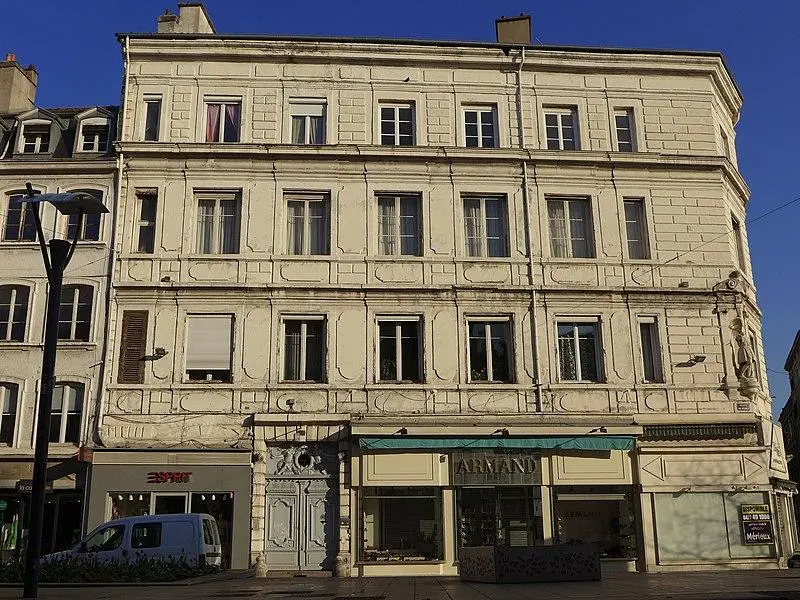 Foto von Bernou Hotel in Rochetaillée - Aubry Françon - © Creative Commons (https://creativecommons.org/licenses/by-sa/4.0/deed.fr)