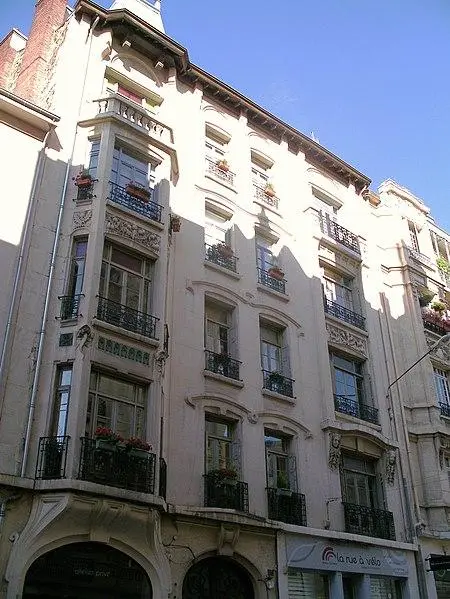 Foto von Gebäude - Roi.dagobert - © Creative Commons (https://creativecommons.org/licenses/by-sa/4.0/deed.fr)