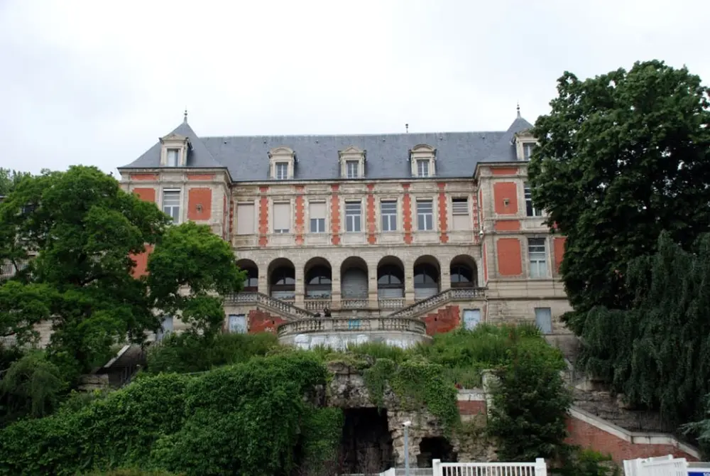 Foto von Ehemalige Zeichenschule oder ehemalige School of Fine Arts in der Stadt Saint-Etienne - POP Plateforme Ouverte du Patrimoine / Base Mérimée - © Ministère de la Culture (France), Direction Régionale des Affaires Culturelles d'Auvergne-Rhône-Alpes – Tous droits réservés 