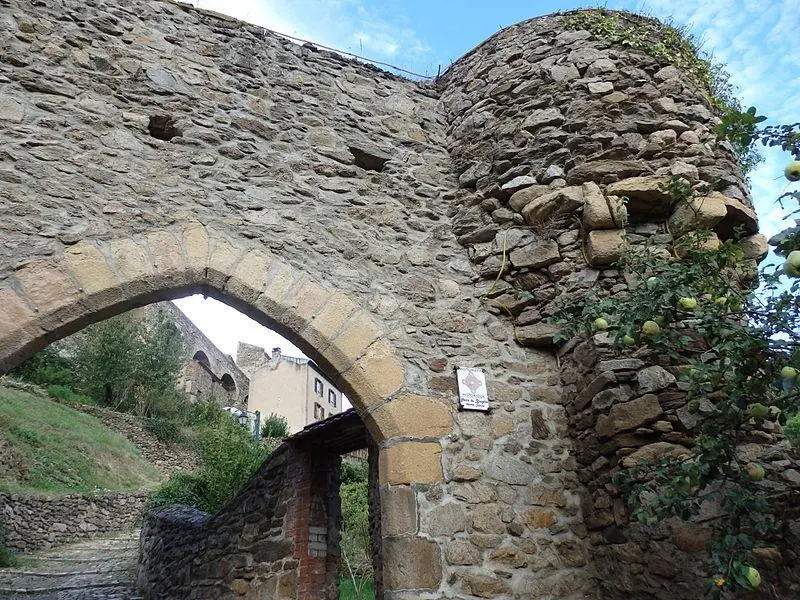 Picture of Brugelet door - Record - © Creative Commons (https://creativecommons.org/licenses/by-sa/4.0/deed.fr)