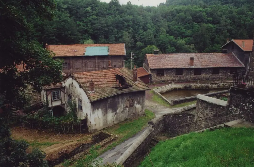 Picture of Faux Dorian du Foultier factory, currently museum - POP Plateforme Ouverte du Patrimoine / Base Mérimée - © Ministère de la Culture (France), Médiathèque du patrimoine et de la photographie, tous droits réservés