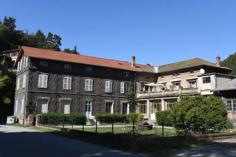 Picture of False Dorian Factory of the Alliance - POP Plateforme Ouverte du Patrimoine / Base Mérimée - © Ministère de la Culture (France), Direction Régionale des Affaires Culturelles d’Auvergne-Rhône-Alpes – Tous droits réservés