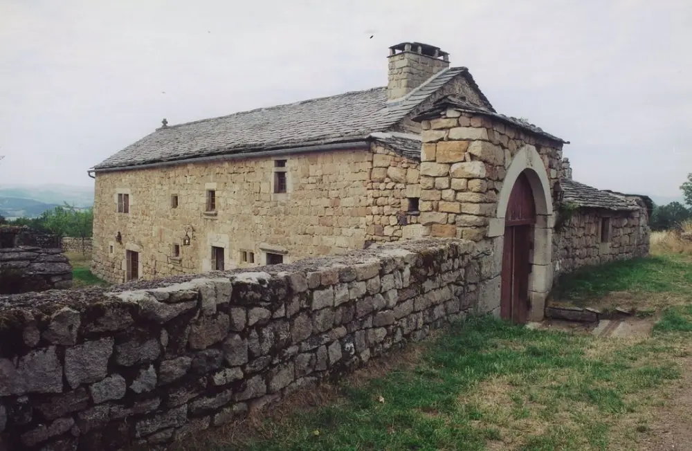 Picture of Farm Paradis La Montjoie de Montferrat - POP Plateforme Ouverte du Patrimoine / Base Mérimée - © Ministère de la Culture (France), Médiathèque du patrimoine et de la photographie, tous droits réservés