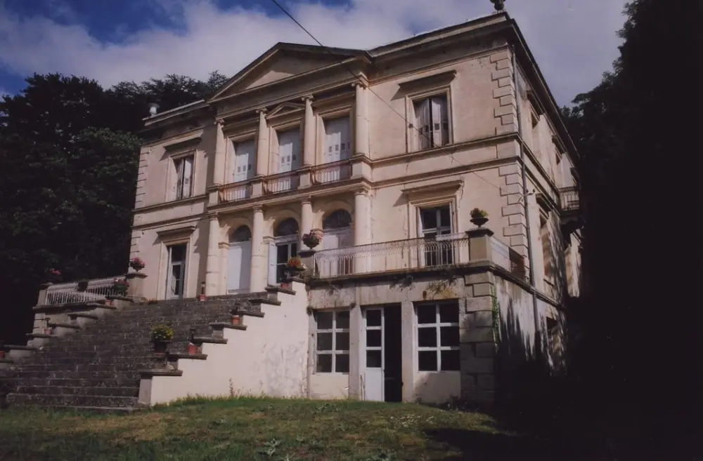 Picture of Villa Richond in Charenus - POP Plateforme Ouverte du Patrimoine / Base Mérimée - © Ministère de la Culture (France), Médiathèque du patrimoine et de la photographie, tous droits réservés