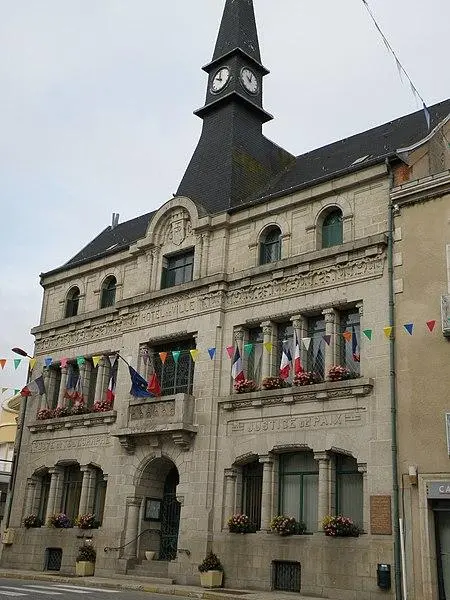 Picture of Town hall - Torsade de Pointes - © Creative Commons (https://creativecommons.org/licenses/by-sa/4.0/deed.fr)