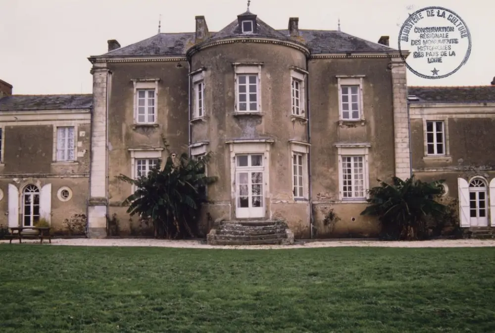Picture of Bretudières villa - POP Plateforme Ouverte du Patrimoine / Base Mérimée - © Ministère de la Culture (France), Médiathèque du patrimoine et de la photographie, tous droits réservés