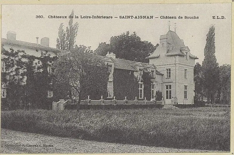 Foto de Castillo de Souche - Chapeau - © Creative Commons (https://creativecommons.org/licenses/by-sa/4.0/deed.fr)