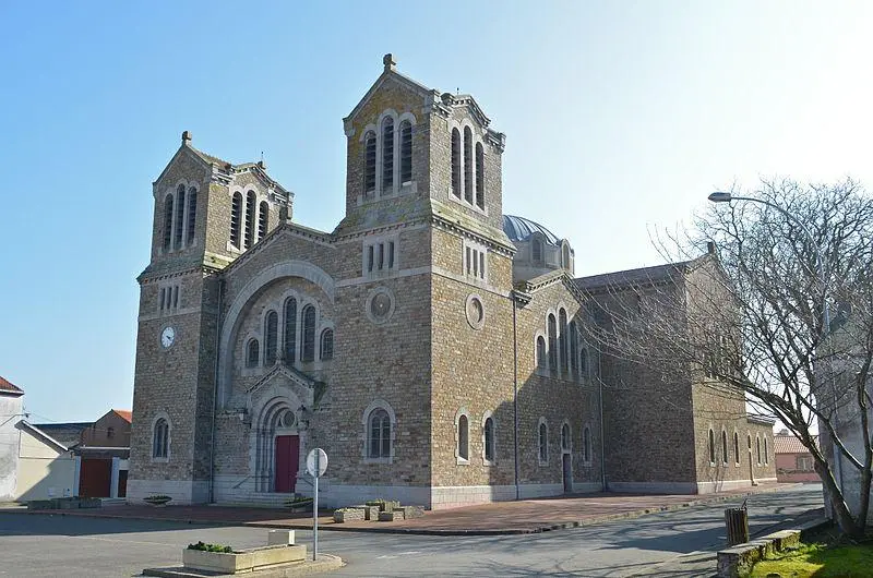 Foto de Iglesia de Saint-Louis - Selbymay - © Creative Commons (https://creativecommons.org/licenses/by-sa/4.0/deed.fr)
