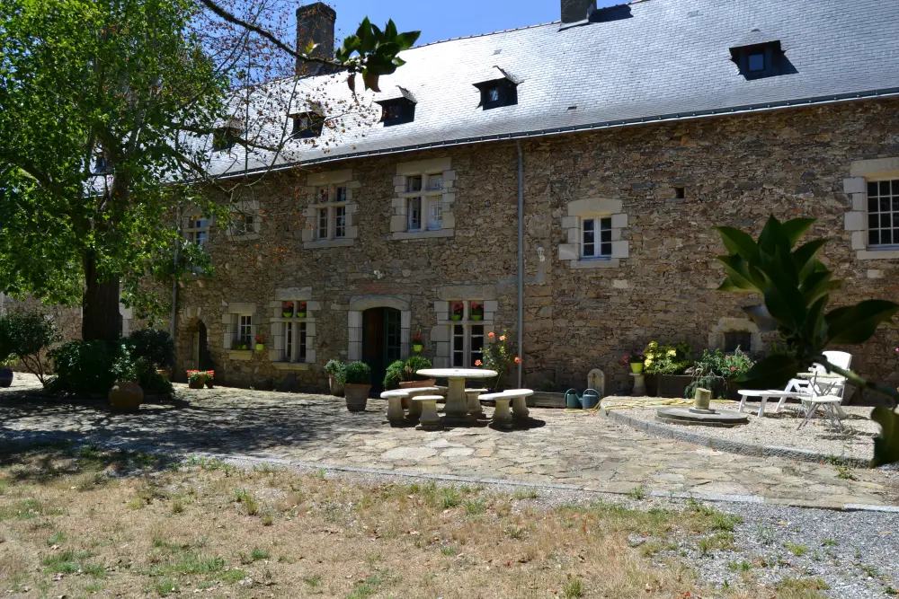 Picture of Hélardière Manor - Sous licence Creative Commons (https://creativecommons.org/licenses/by-sa/4.0/deed.fr) - Par Viviane7070 - © Creative Commons (https://creativecommons.org/licenses/by-sa/4.0/deed.fr)
