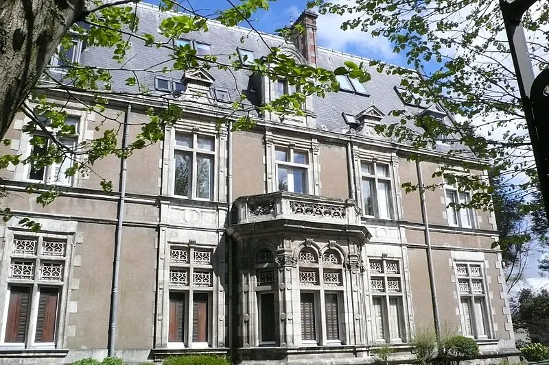 Foto di Leglas-Maurice Hotel - DeuxPlusQuatre - © Creative Commons (https://creativecommons.org/licenses/by-sa/4.0/deed.fr)