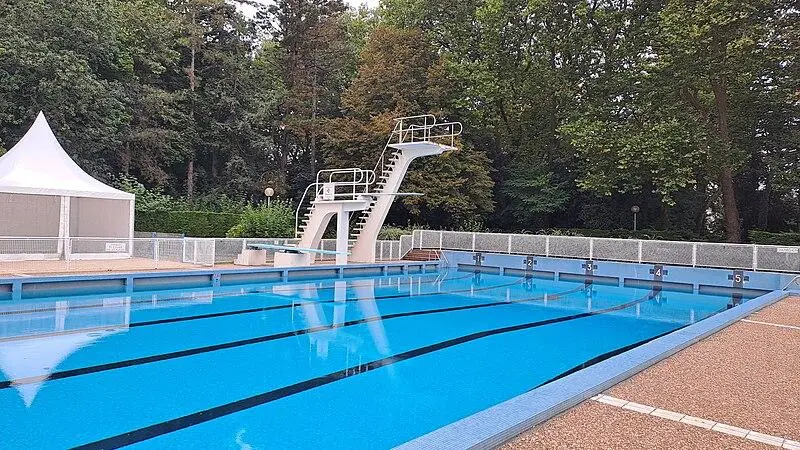 Foto de Piscina - Biriwiki - © Creative Commons (https://creativecommons.org/licenses/by-sa/4.0/deed.fr)