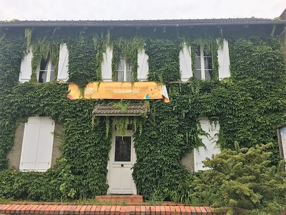 Foto von Hausblätter und seine Nebengebäude - POP Plateforme Ouverte du Patrimoine / Base Mérimée - © Ministère de la Culture (France), Médiathèque du patrimoine et de la photographie, diffusion RMN-GP