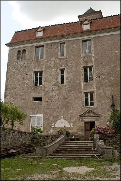Picture of Larnagol castle - P. Danilo Royet - © Creative Commons (https://creativecommons.org/licenses/by-sa/4.0/deed.fr)