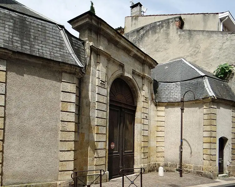 Photo de Hôtel particulier de Saint-Philip ou Saint-Phelip - MOSSOT - © Creative Commons (https://creativecommons.org/licenses/by-sa/4.0/deed.fr)