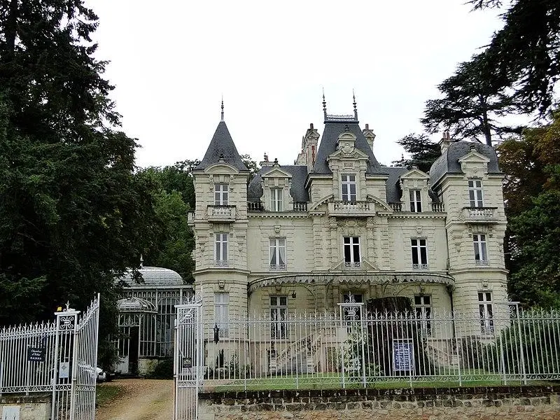 Foto von "Château" Bouvet-Ladubay - Ecobaniaz - © Creative Commons (https://creativecommons.org/licenses/by-sa/4.0/deed.fr)