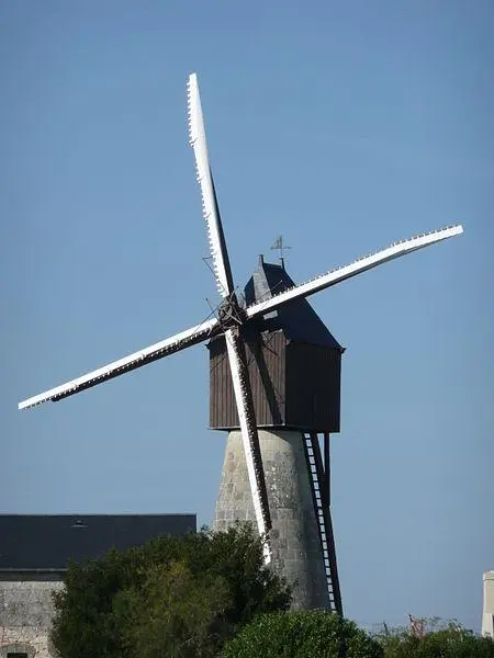 Photo de Moulin-cavier de Gasté - Romain Bréget - © Creative Commons (https://creativecommons.org/licenses/by-sa/4.0/deed.fr)