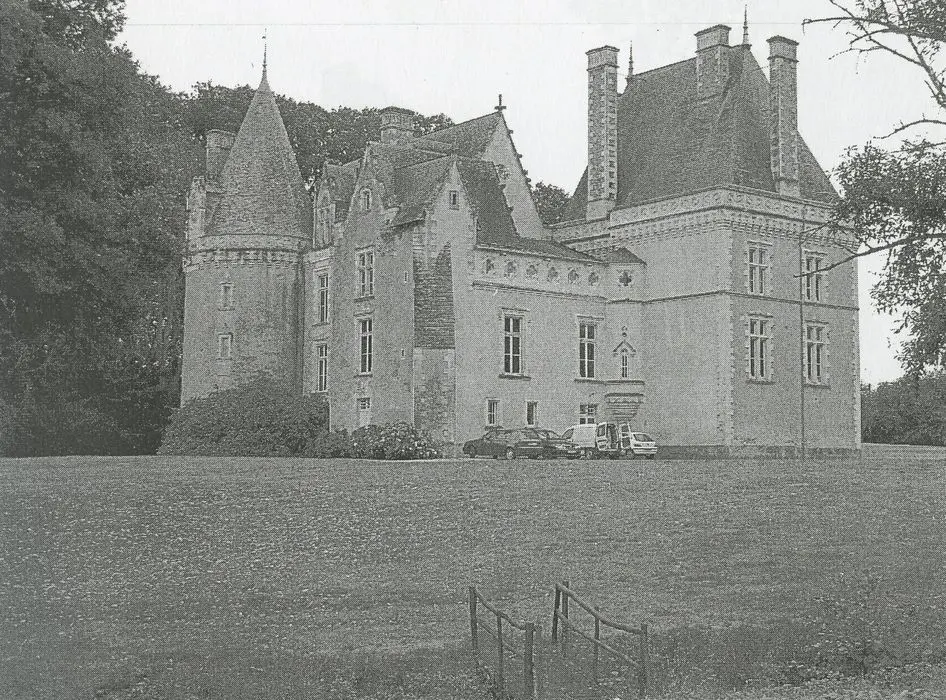 Foto von Vernée Castle - POP Plateforme Ouverte du Patrimoine / Base Mérimée - © Ministère de la Culture (France), Médiathèque du patrimoine et de la photographie, tous droits réservés