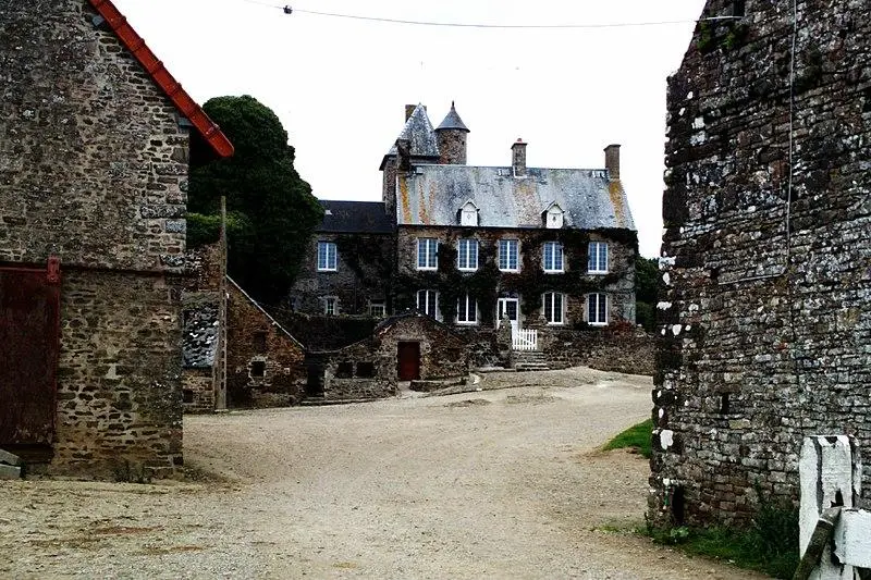 Foto de Castillo de Olonde - Xfigpower - © Creative Commons (https://creativecommons.org/licenses/by-sa/4.0/deed.fr)