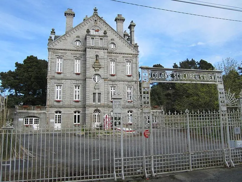 Foto de Colonia de vacaciones de la ciudad de Saint-oue - Xfigpower - © Creative Commons (https://creativecommons.org/licenses/by-sa/4.0/deed.fr)