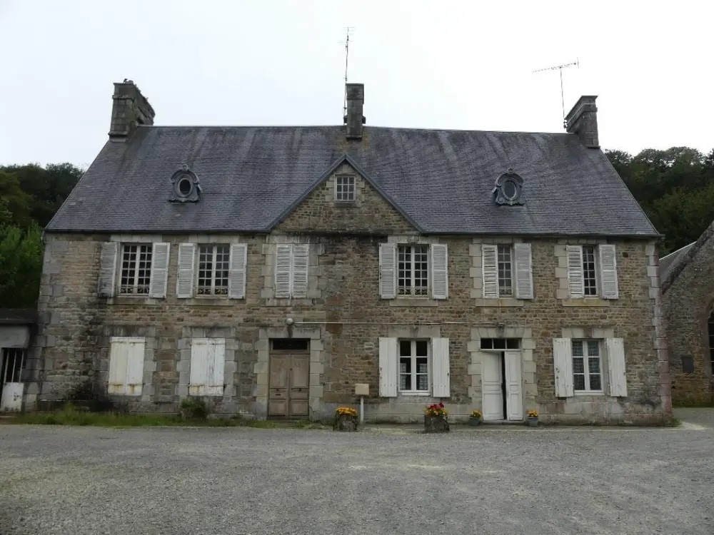 Foto von Ehemaliger Kommandeur der Hospitaller von Saint-Jean-De-Jerusalemem - POP Plateforme Ouverte du Patrimoine / Base Mérimée - © Ministère de la Culture (France), Direction Régionale des Affaires Culturelles de Normandie – Tous droits réservés
