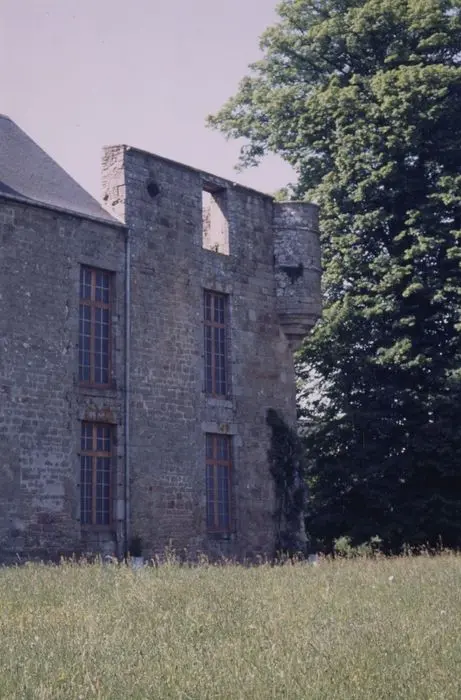 Foto von Schloss - POP Plateforme Ouverte du Patrimoine / Base Mérimée - © Ministère de la Culture (France), Médiathèque du patrimoine et de la photographie, tous droits réservés