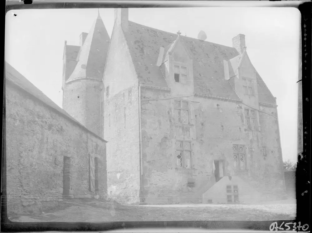 Picture of Listed mansion - POP Plateforme Ouverte du Patrimoine / Base Mérimée - © Ministère de la Culture (France), Médiathèque du patrimoine et de la photographie, diffusion RMN-GP