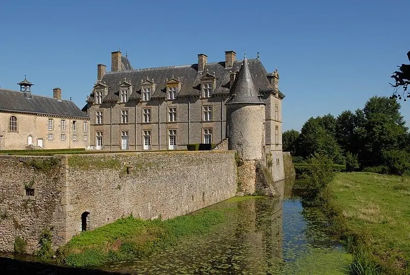 Foto von Montecler Castle - A de Ruffray - © Creative Commons (https://creativecommons.org/licenses/by-sa/4.0/deed.fr)